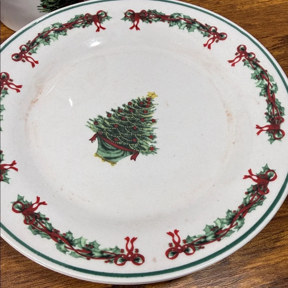15-Pc. Christmas Tree Dinnerware Set - Picture 5 of 6